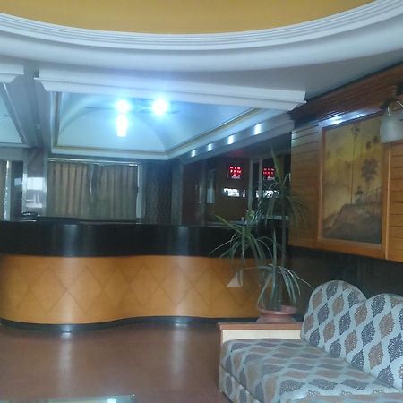 Hotel Unnati Ahmedabad Exterior foto